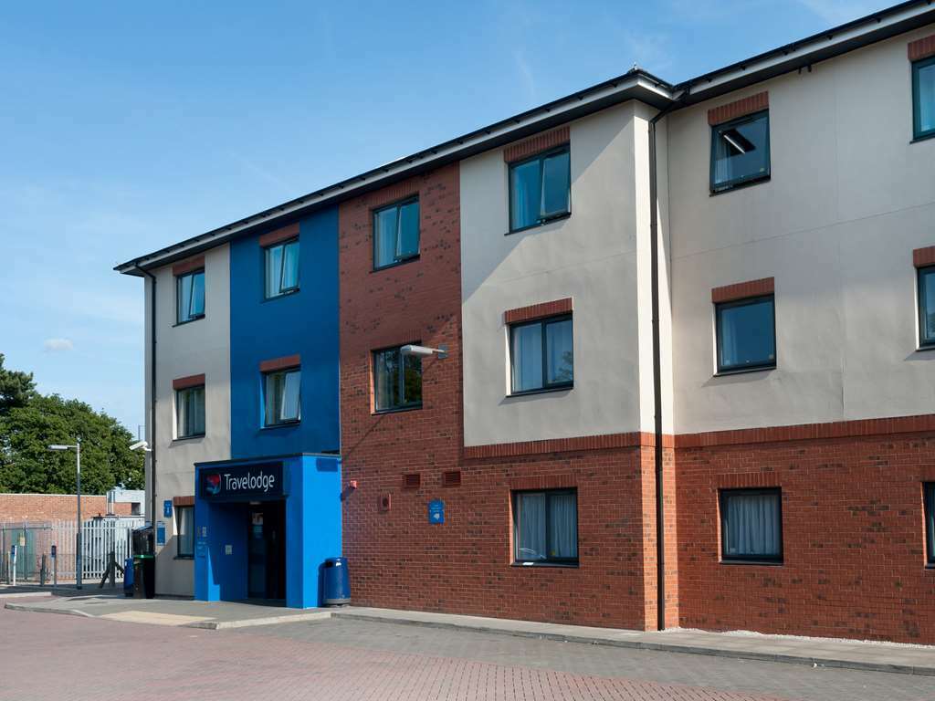 Travelodge Bromborough Порт-Санлайт Екстер'єр фото